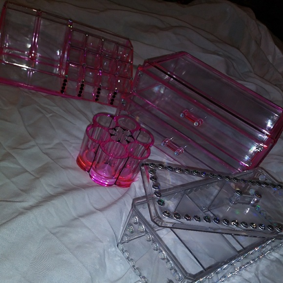 Custom Acrylic Other - Acrylic Boxes, Trays, & Lip Holder &Glass Brushes